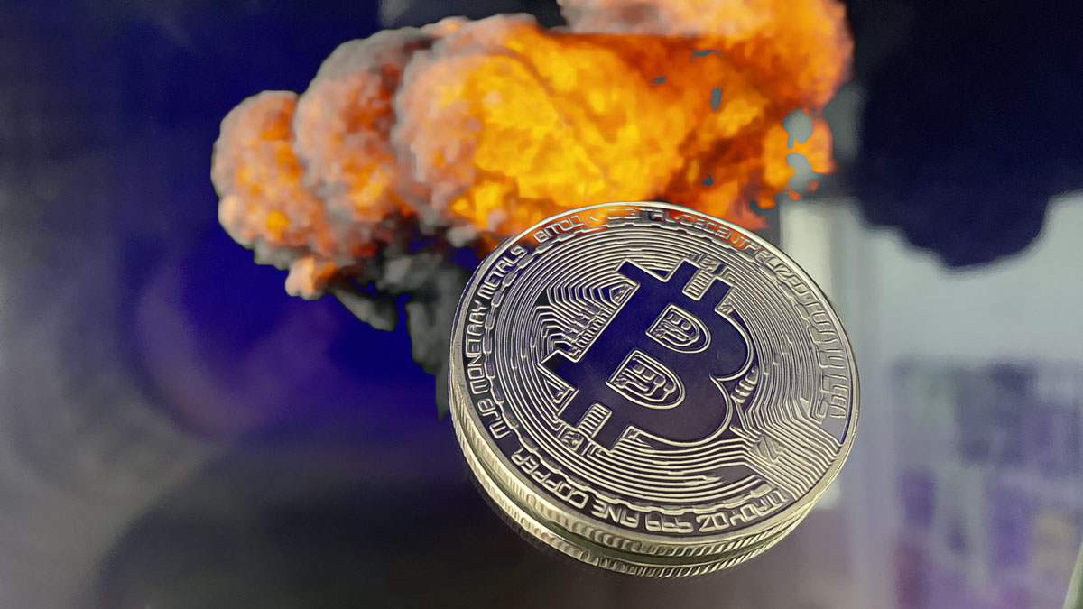 Will Bitcoin Rise as Dollar Weakens?