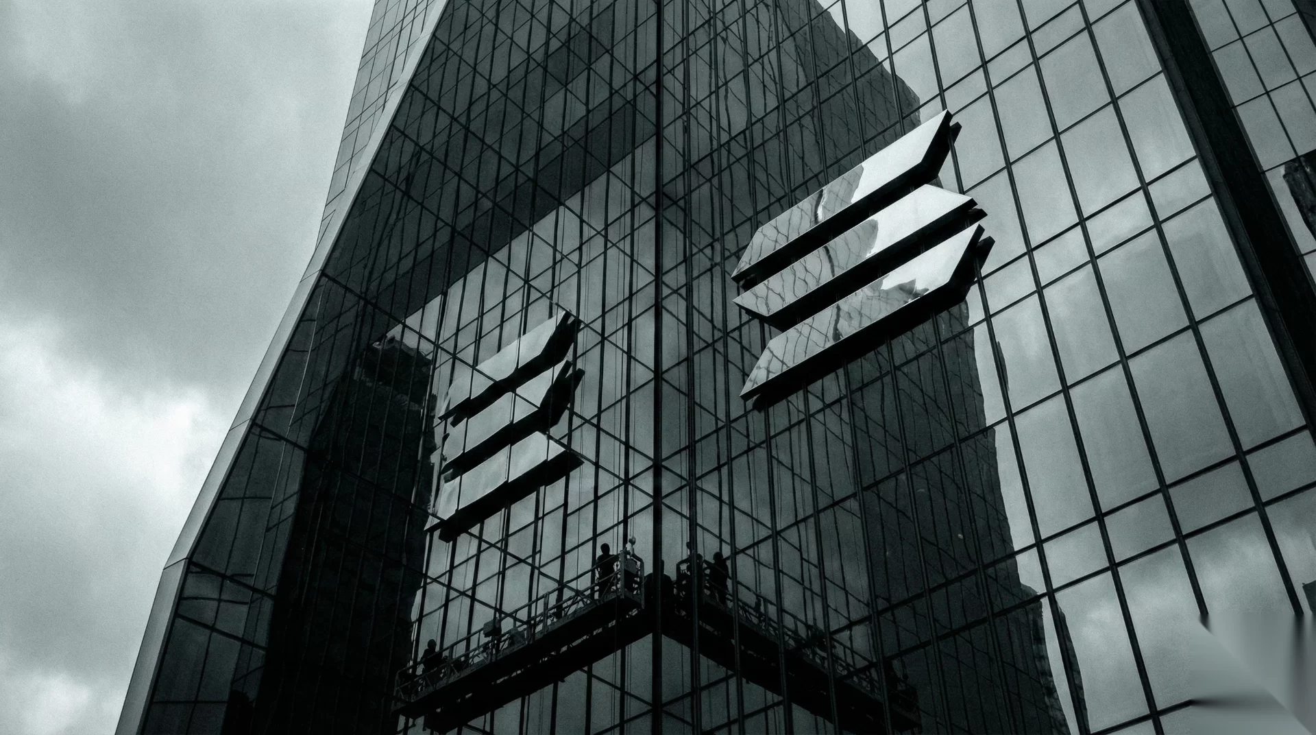 Solana’s Bold Move in the Crypto Regulatory Arena